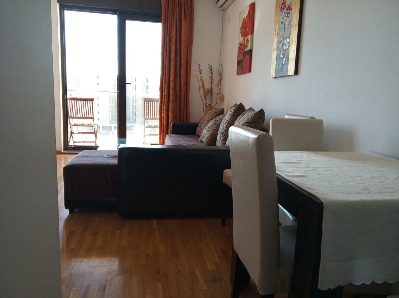 Faith Apartman *